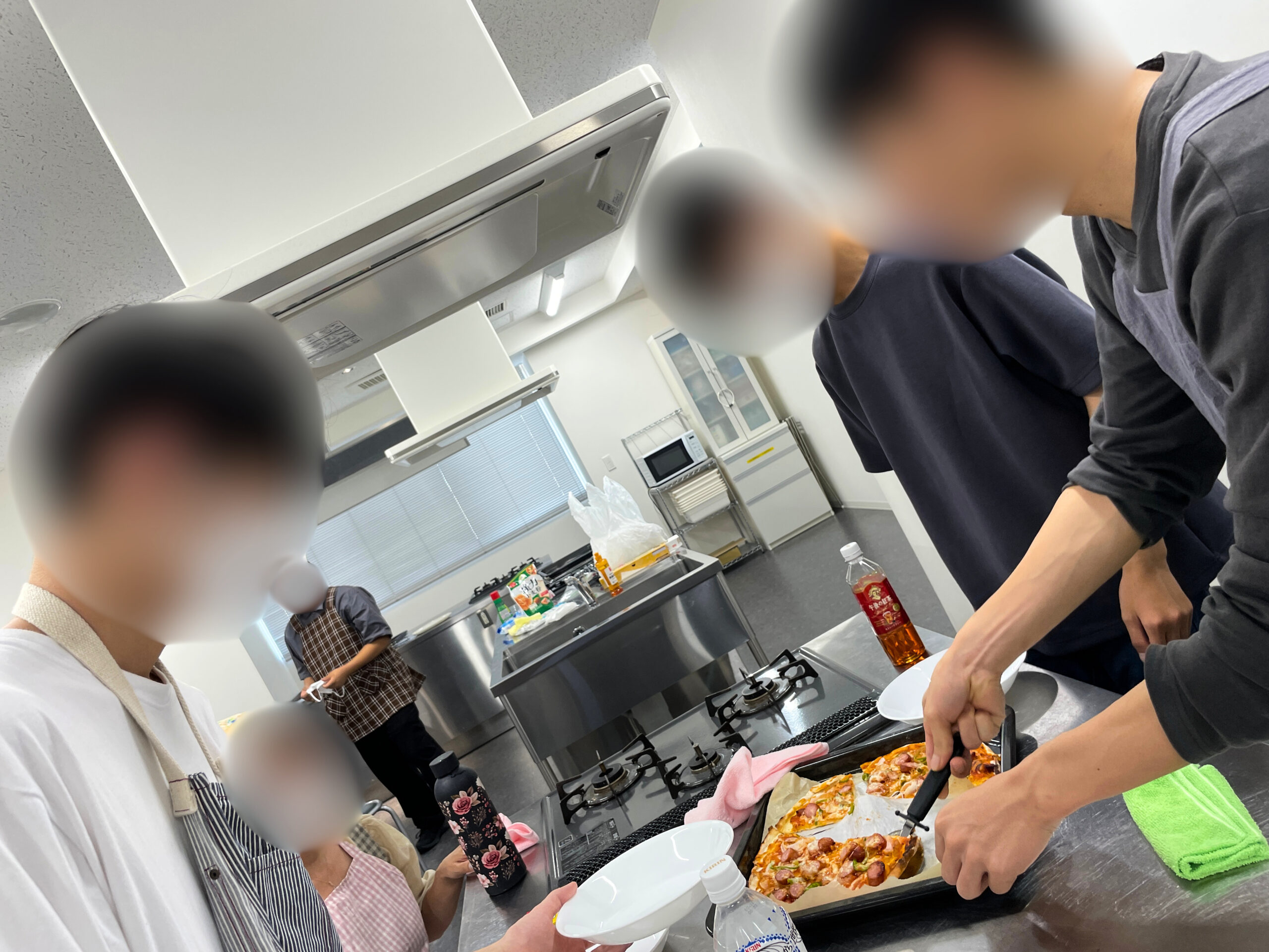 キミノ高等学院 キャンパスブログ#35 🧑‍🍳みんなでピザを作りました🍕✨